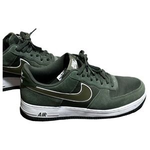 Air Force 1 "Carbon Green" size 10.5